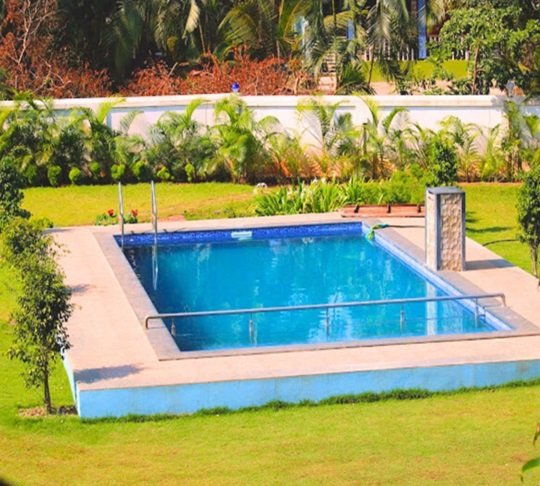 Sulochana Resort Swimming Pool